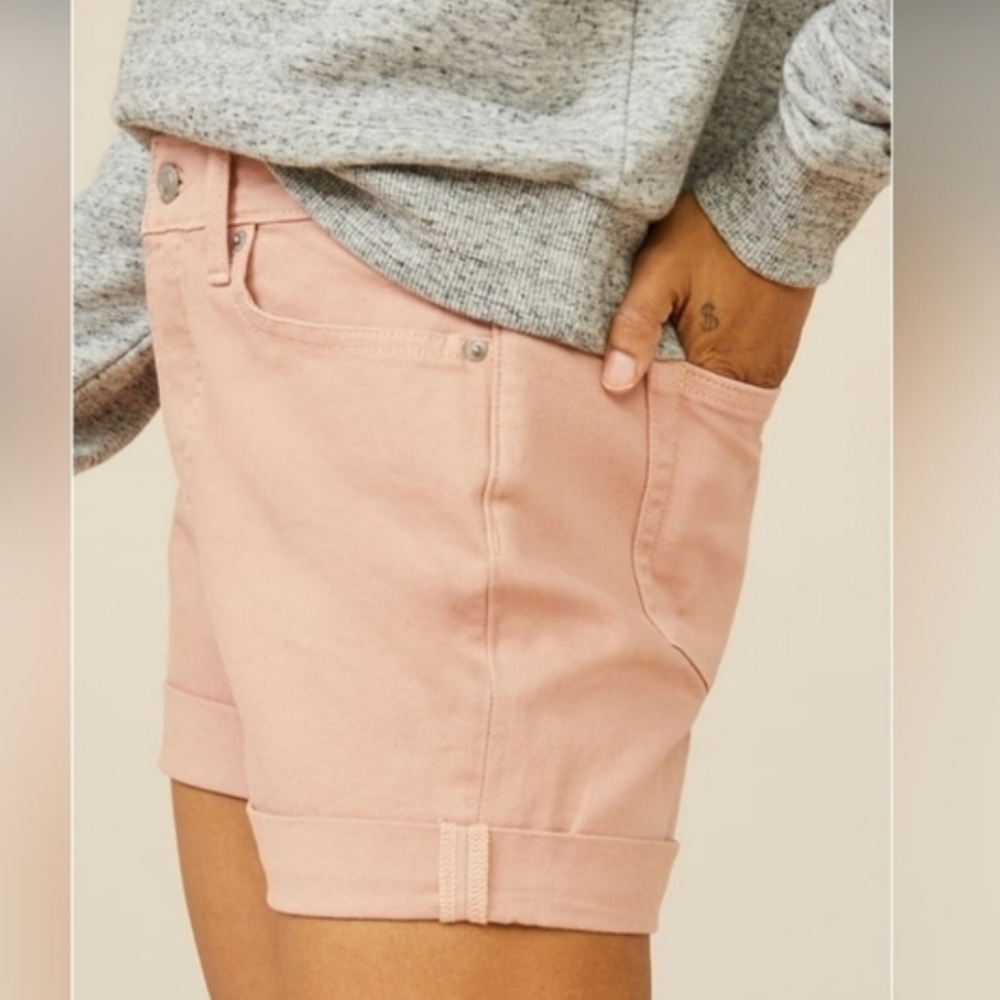 Free Assembly High-Rise Mauve Shorts - Size 14 - NWT